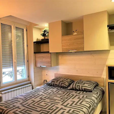 Rdc 1 - Chambre Meublee Au Coeur Du Centre Ville De Montlucon - Wifi Et Netflix Exterior photo