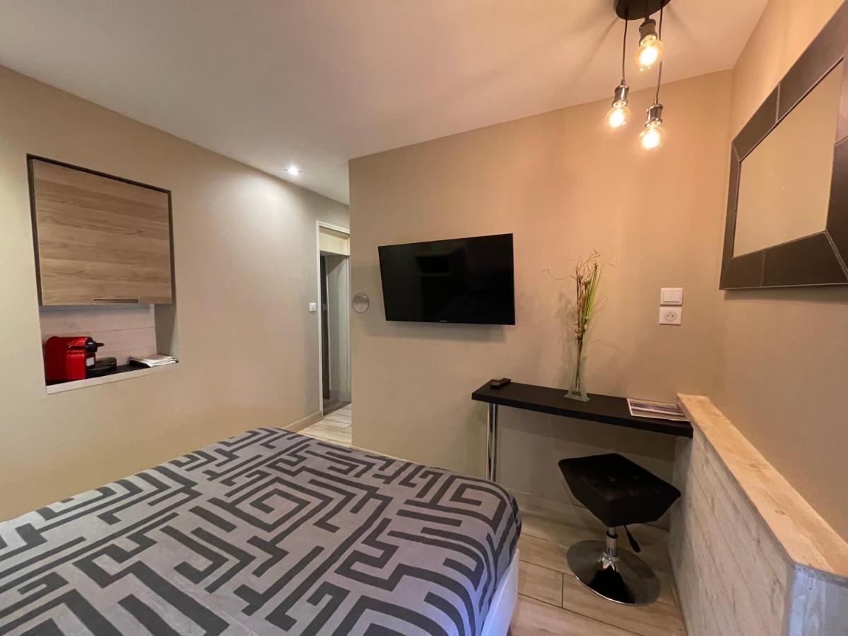 Rdc 1 - Meublee Au Coeur Du Centre De - Wifi Et Netflix Apartment Montlucon